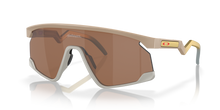 Load image into Gallery viewer, Oakley Sunglass _ BXTR Patrick Mahomes II Collection 0009280