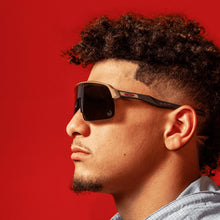 Load image into Gallery viewer, Oakley Sunglass _ Sutro Lite Patrick Mahomes II Collection 0OO9463