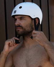 Load image into Gallery viewer, FOLLOW PRO HELMET - WHITE