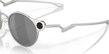Load image into Gallery viewer, Oakley Sunglass - Deadbolt™

