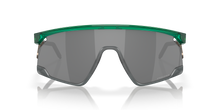 Load image into Gallery viewer, Oakley Sunglass _ BXTR Metal Trans Viridian w/ Prizm Black 0009237

