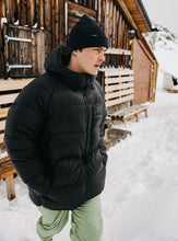 Load image into Gallery viewer, BURTON JACKET _ Men's [ak]® Expedition Down
