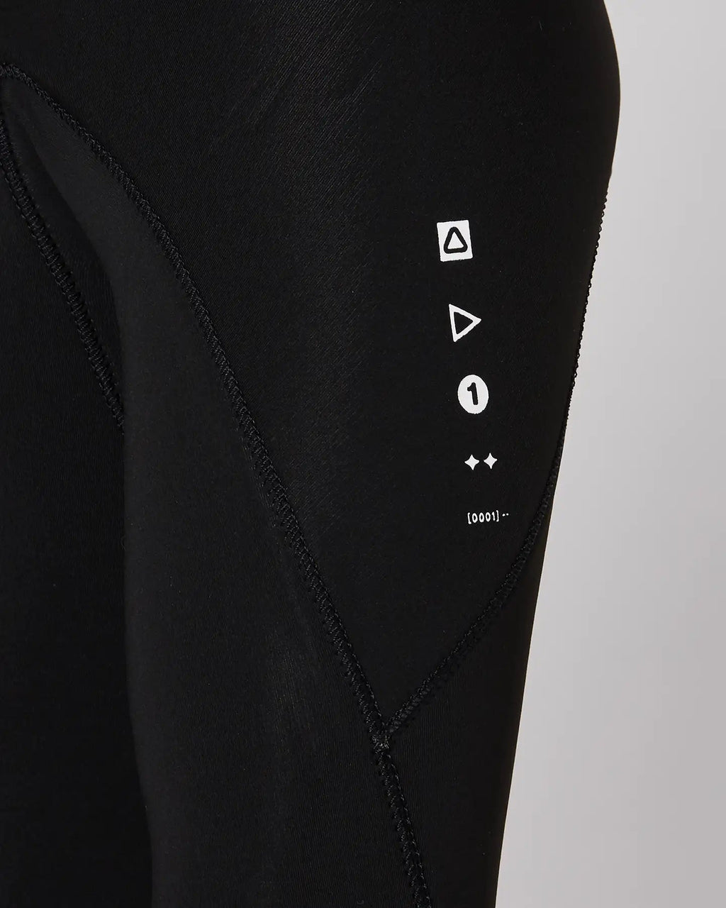 FOLLOW WETSUIT - P1 3/2mm Steamer in Black