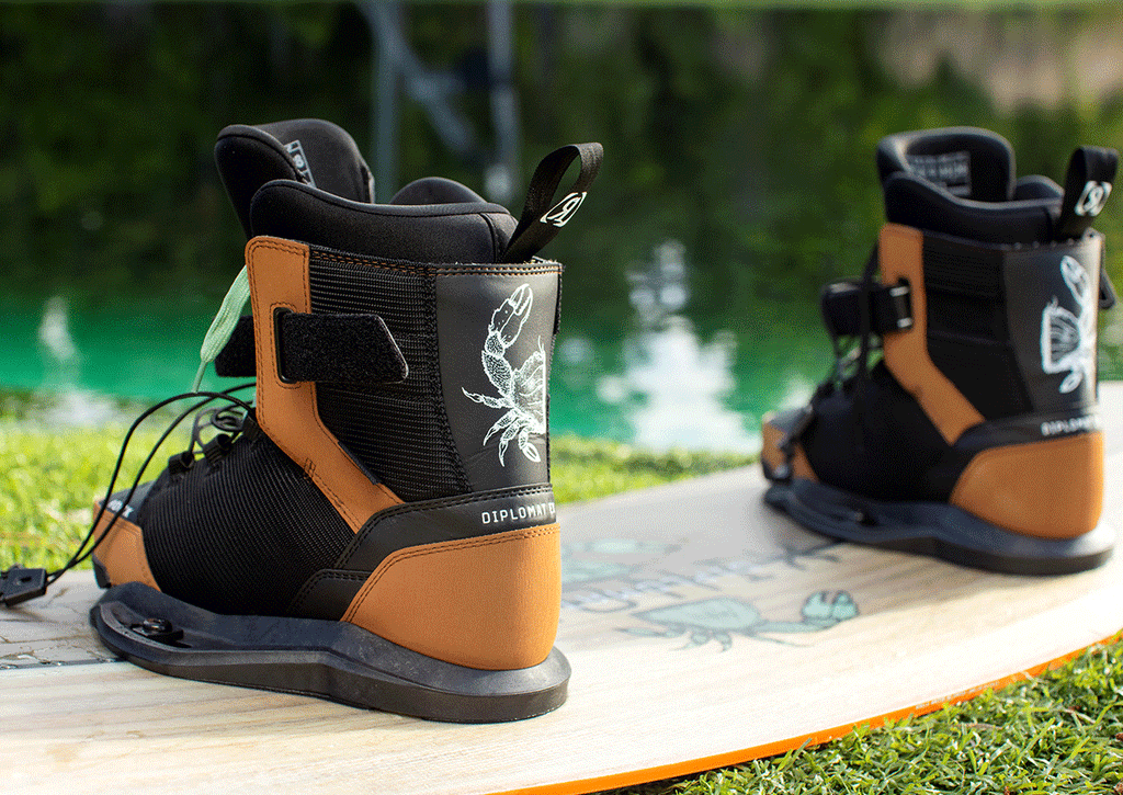 RONIX BOOTS 2023 - Diplomat EXP - Intuition - Black / Gum Rubber