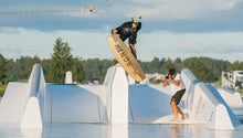 Load image into Gallery viewer, RONIX WAKEBOARDS 2023 - The Diplomat - All Over Flex - Natural / Marine Mint
