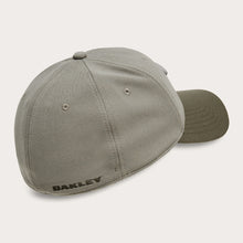 Load image into Gallery viewer, Oakley Tincan Cap (oulder/army/cement)
