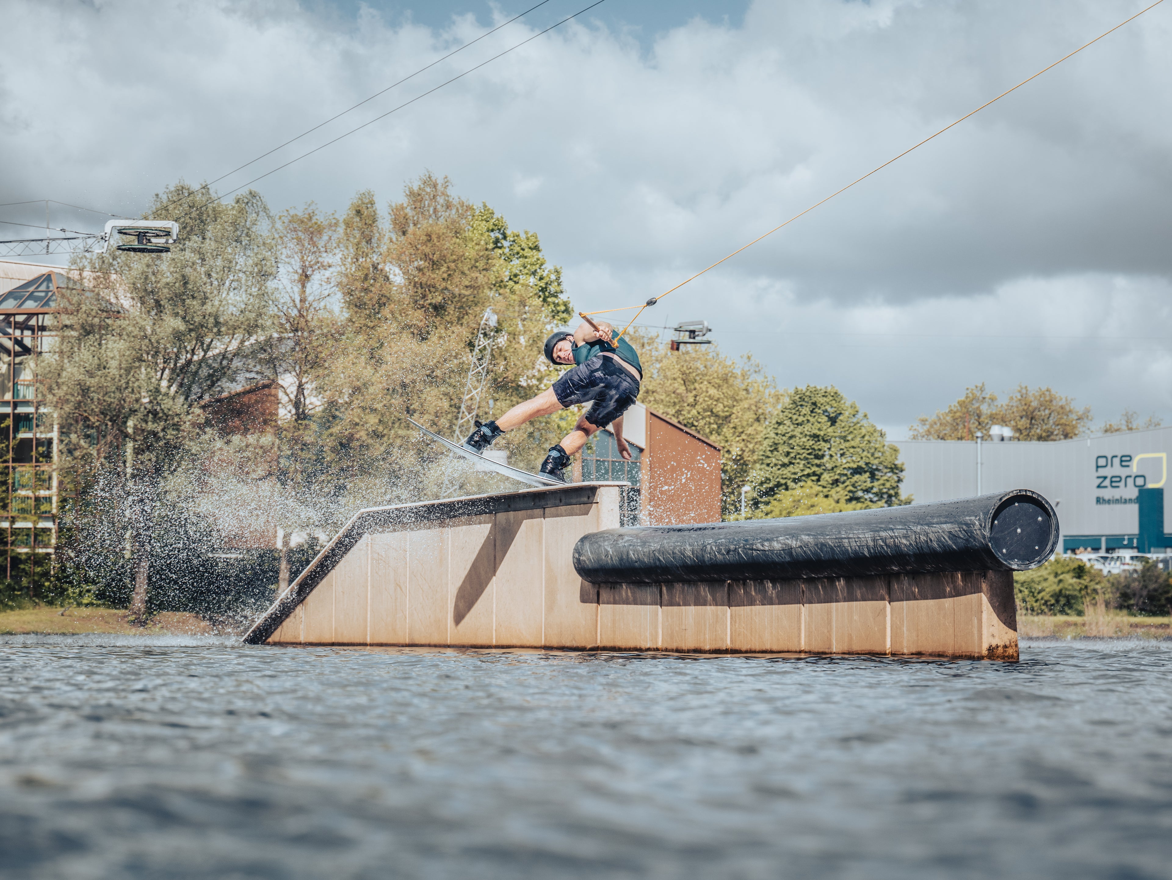 Follow Division 2 Impact Vest (2024)