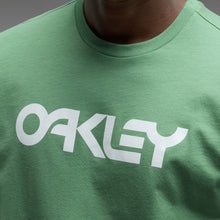 Load image into Gallery viewer, Oakley T-Shirt Mark II Tee 2.0 (Nile green)
