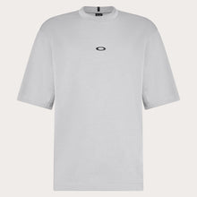Load image into Gallery viewer, Oakley T-Shirt Driven Tee (Cement)
