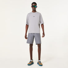 Load image into Gallery viewer, Oakley T-Shirt Driven Tee (Cement)
