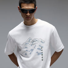 Load image into Gallery viewer, Oakley T-Shirt Mtn Ridge Tee (White)
