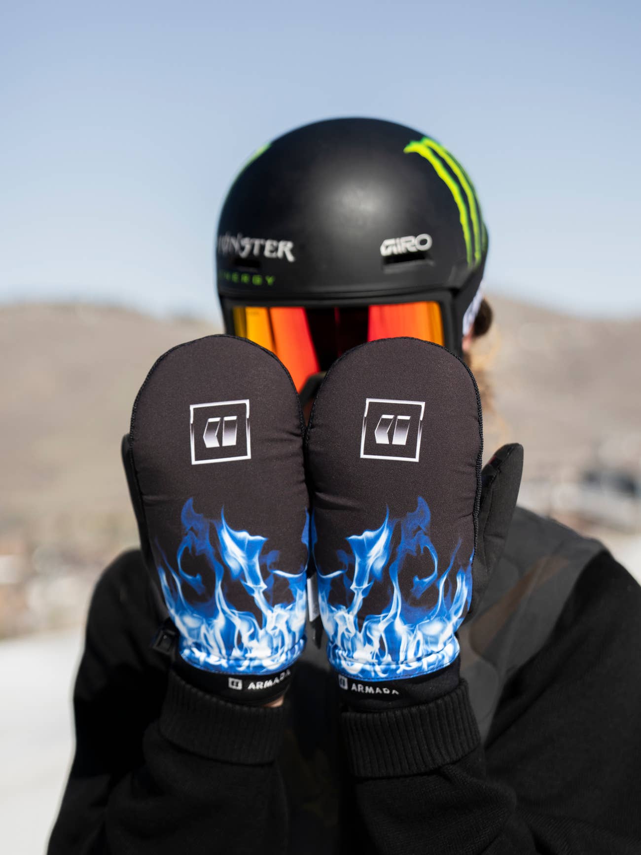 ARMADA _ CARMEL WINDSTOPPER MITT GLOVE - Cold Smoke