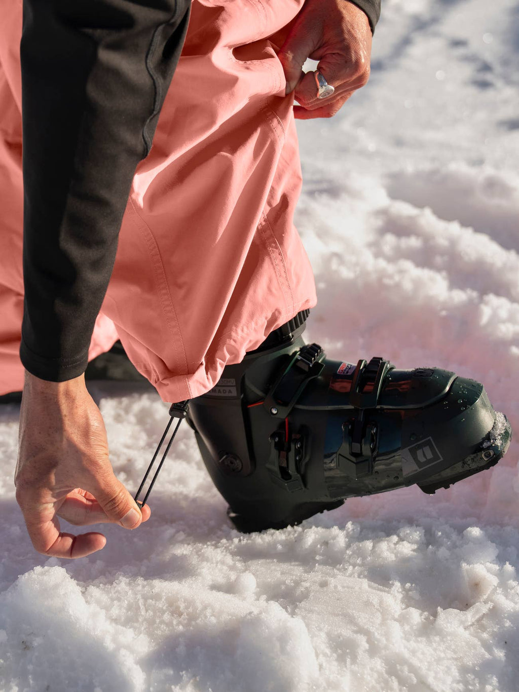 ARMADA _ TEAM ISSUE 2L INSULATED CARGO PANT - Faded Rose