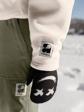 Load image into Gallery viewer, ARMADA _ CARMI HOODIES - Cream
