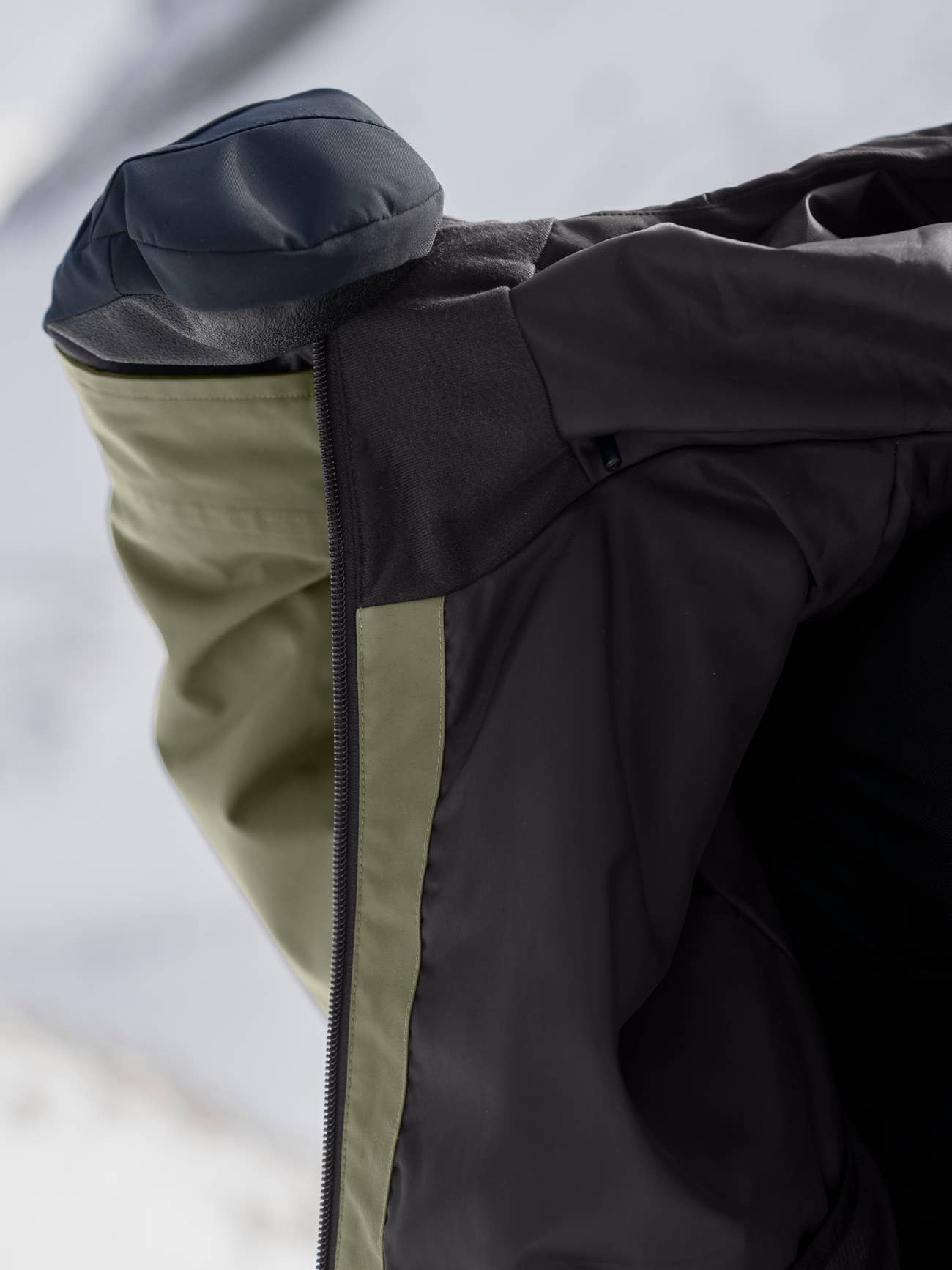ARMADA _ NYLIE 2L INSULATED JACKET - Olive-Macha-Black