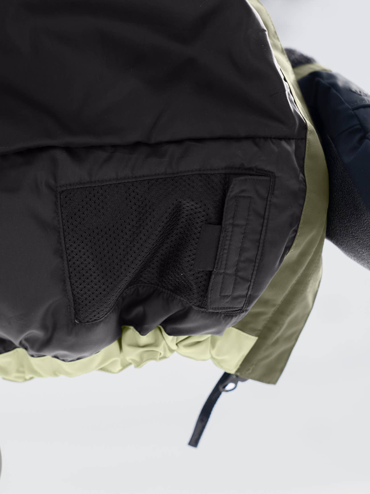 ARMADA _ NYLIE 2L INSULATED JACKET - Olive-Macha-Black