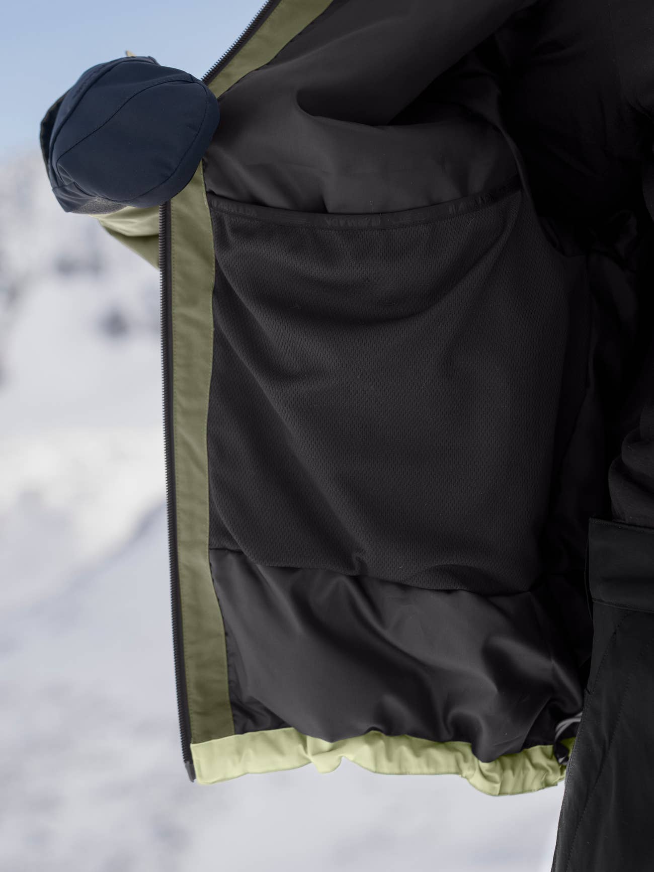 ARMADA _ NYLIE 2L INSULATED JACKET - Olive-Macha-Black
