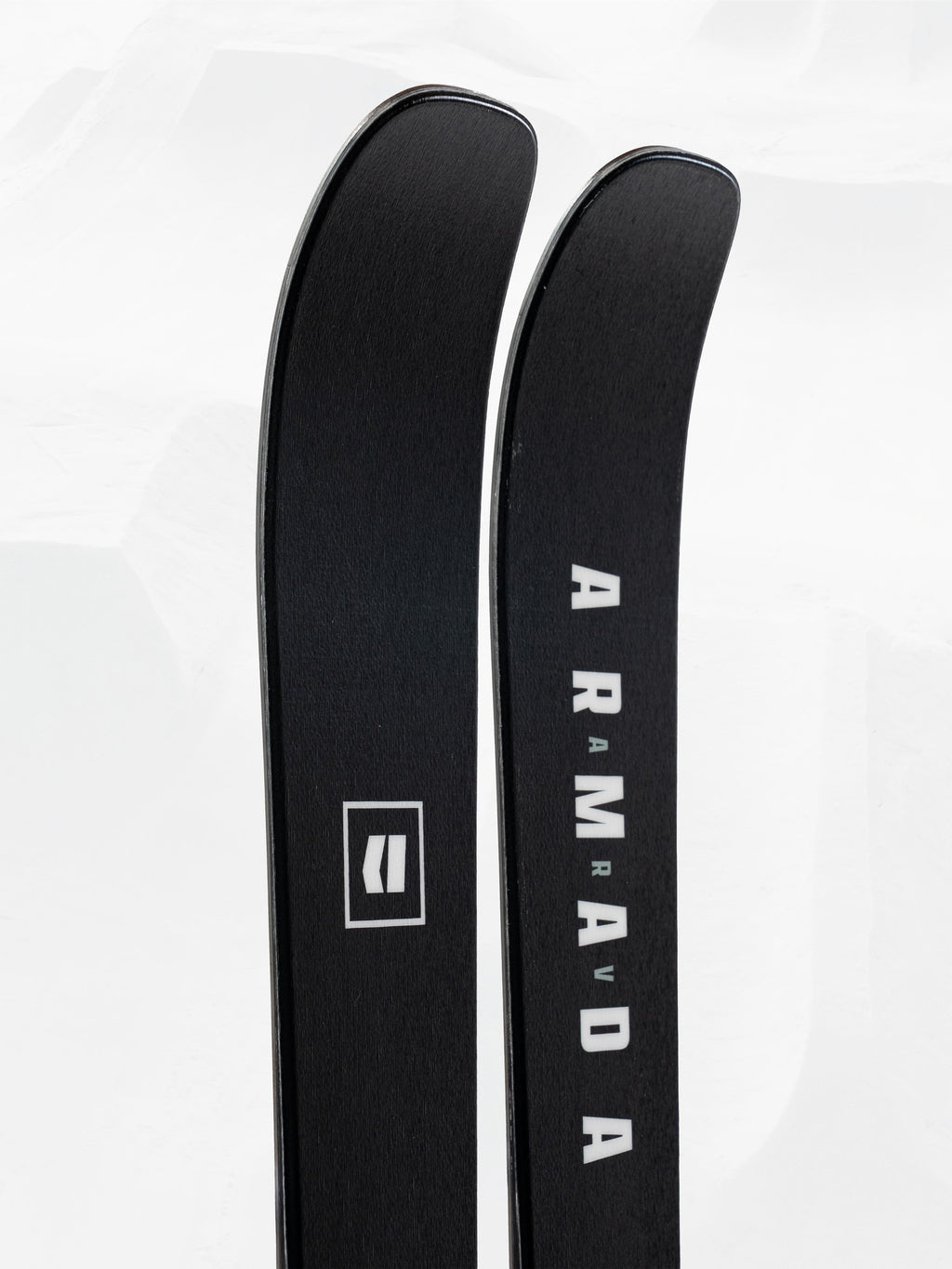 ARMADA ARV 88 SNOW SKI
