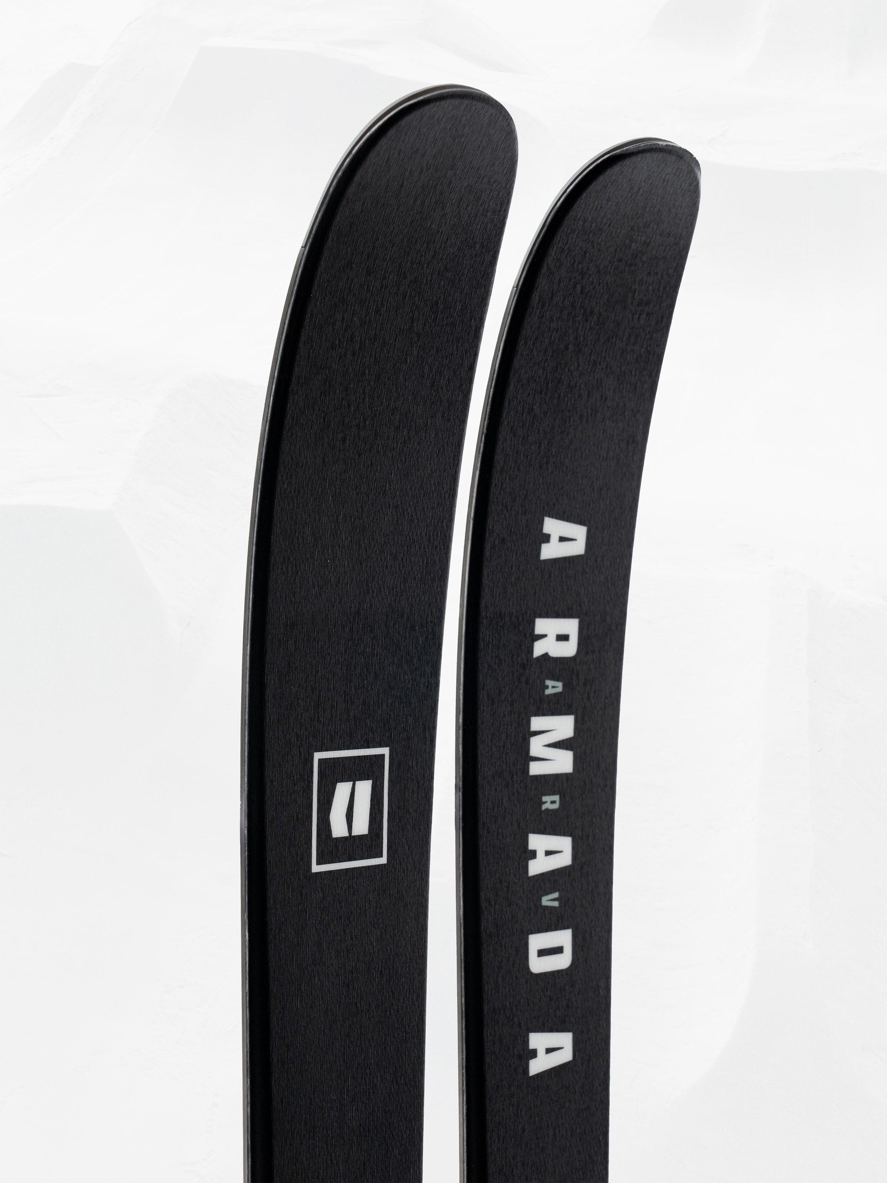 ARMADA ARV 84 SNOW SKI