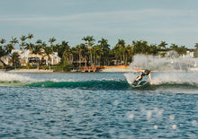 Load image into Gallery viewer, RONIX WAKEBOARDS 2026 - Parks - Modello  - Chrome / Black
