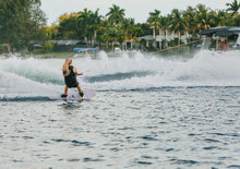 Load image into Gallery viewer, RONIX WAKEBOARDS 2026 - Quarter 'Til Midnight - Modello  - Metallic Rose
