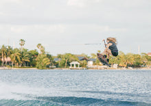 Load image into Gallery viewer, RONIX WAKEBOARDS 2026 - Quarter 'Til Midnight - Modello  - Metallic Rose
