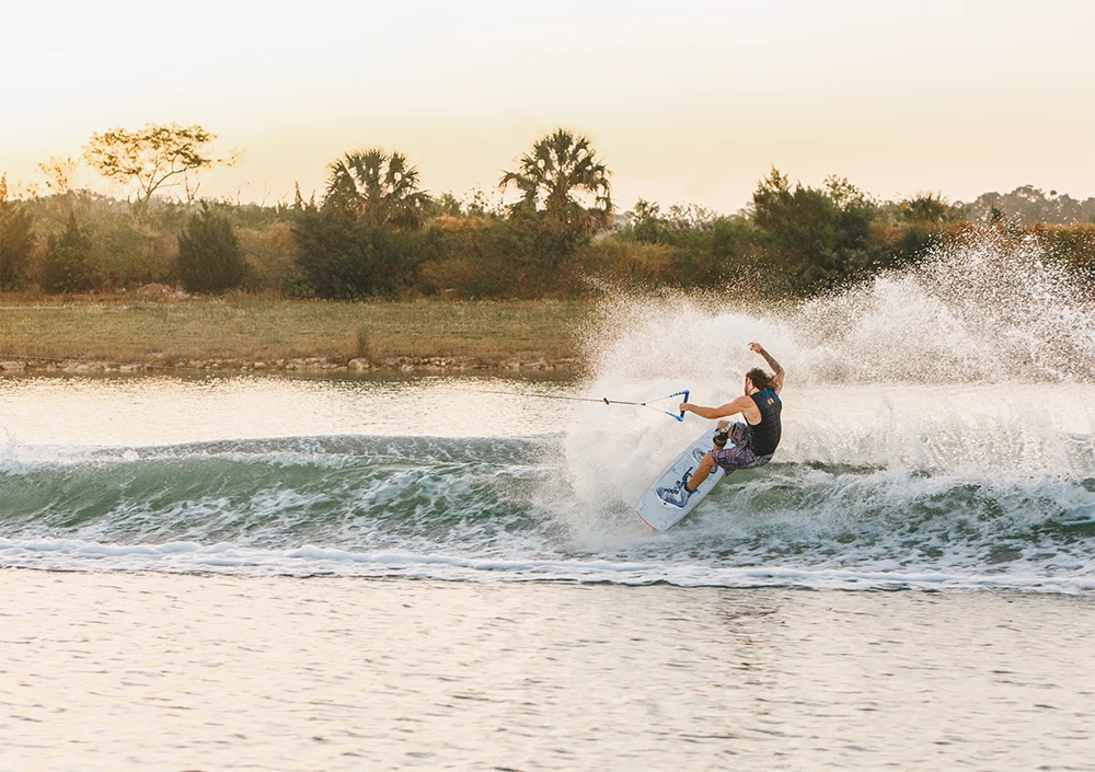 RONIX WAKEBOARDS 2026 - RXT - Blackout Technology - White / Blue / Neon