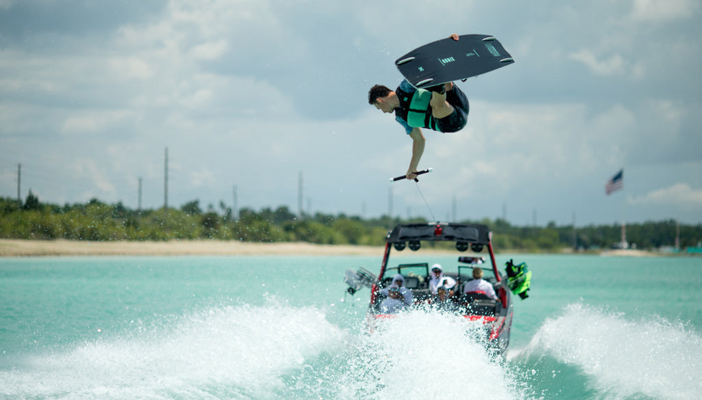 RONIX WAKEBOARDS - ONE TIMEBOMB | BOAT BOARD 2021
